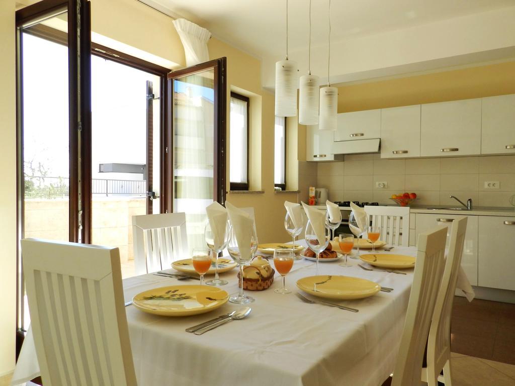 Maslina Apartment Premantura Exterior photo